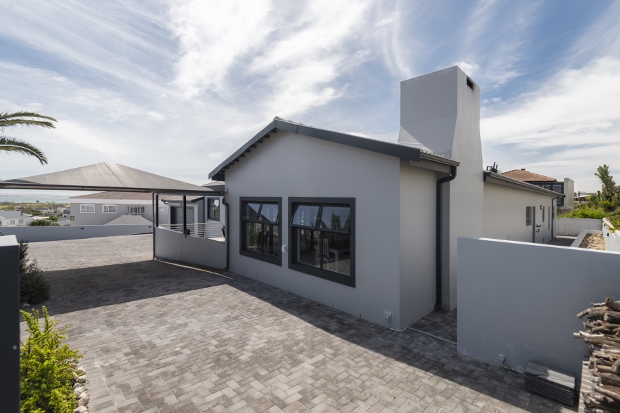 4 Bedroom Property for Sale in Myburgh Park Western Cape